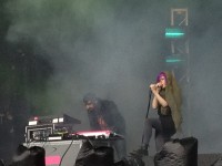 Crystal Castles - Ethan Kath and Alice Glass